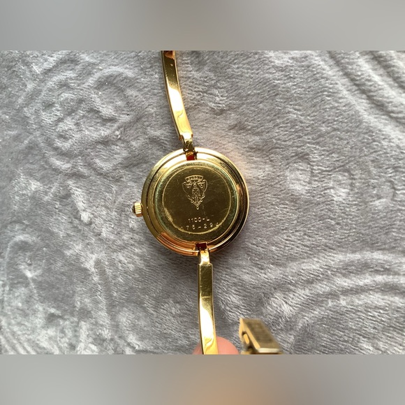 Beautiful Gucci interchangeable bezel watch💥💥💥 - Picture 5 of 10